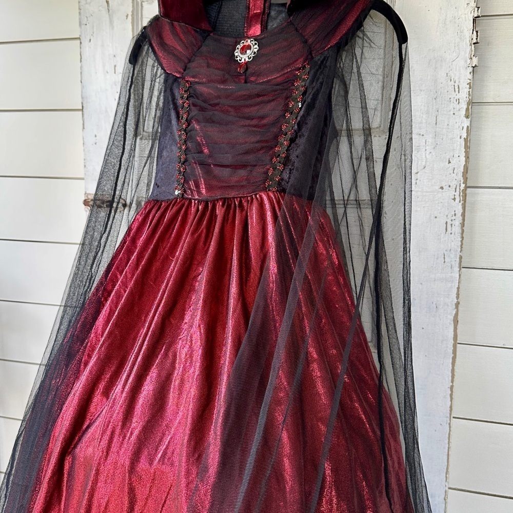 HALLOW’S EVE, GIRLS WITCH COSTUME.LONG DRESS WITH HOOP,IN RED/BLACK.SIZE S(7-8) - Picture 10 of 11